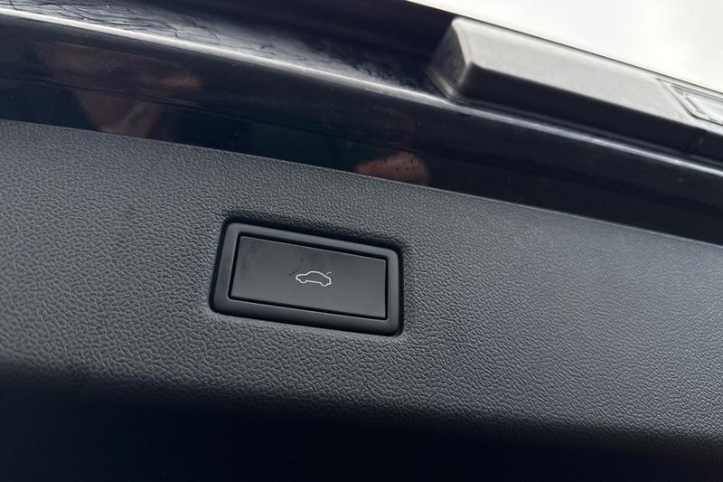 Used Ford Explorer 2024 for sale - 76931356: Photo 39