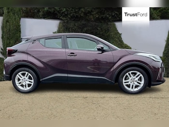 Used Toyota C-HR 2023 for sale - 79548803: Photo