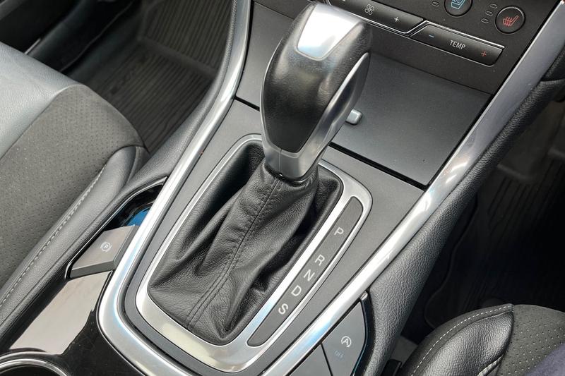 Used Ford Edge 2018 for sale - 76738937: Photo 32