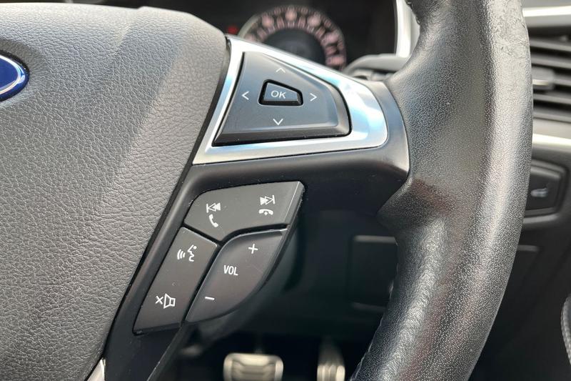 Used Ford Edge 2018 for sale - 76738937: Photo 35