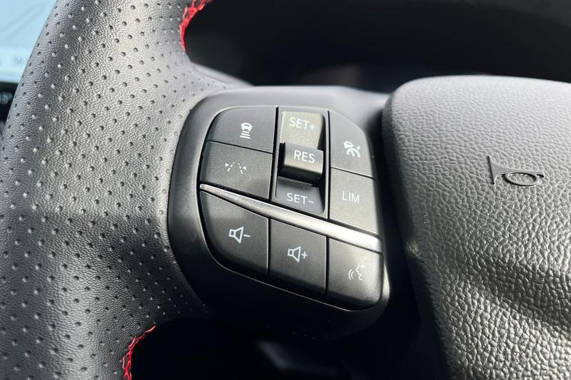 Used Ford Kuga 2025 for sale - 77685140: Photo 33