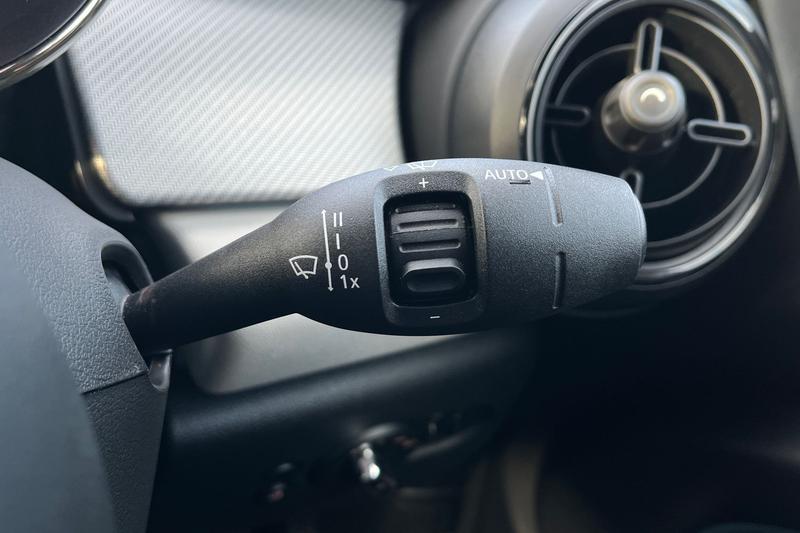 Used MINI Convertible 2024 for sale - 76767070: Photo 15