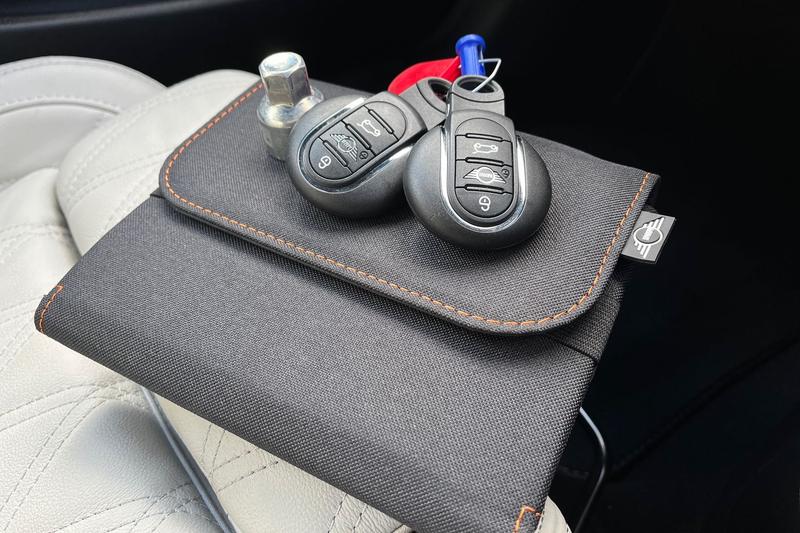 Used MINI Convertible 2024 for sale - 76767070: Photo 22