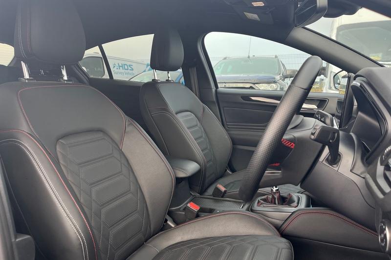 Used Ford Focus for sale - 76649766: Photo 17