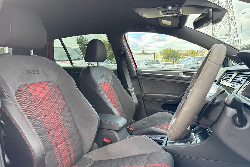 Used Volkswagen Golf 2020 for sale - 76028281: Photo 17