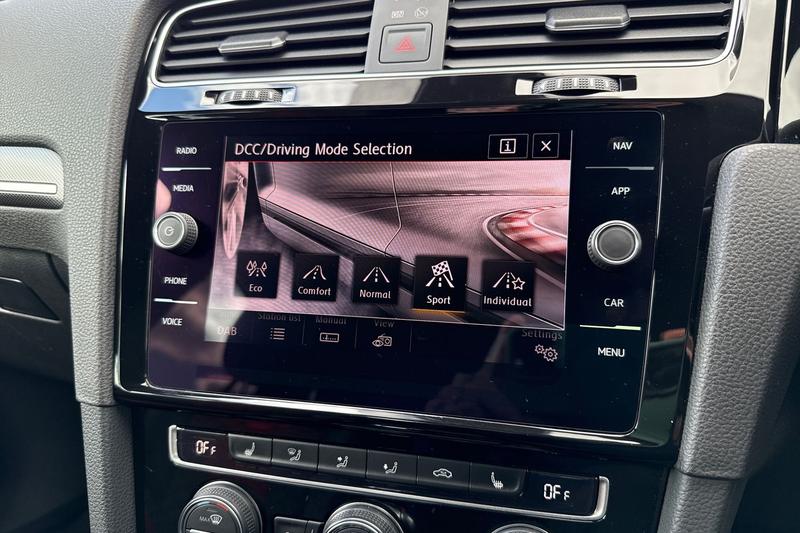 Used Volkswagen Golf 2020 for sale - 76028281: Photo 30
