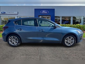 Used Ford Focus 2025 for sale - 78843904: Photo