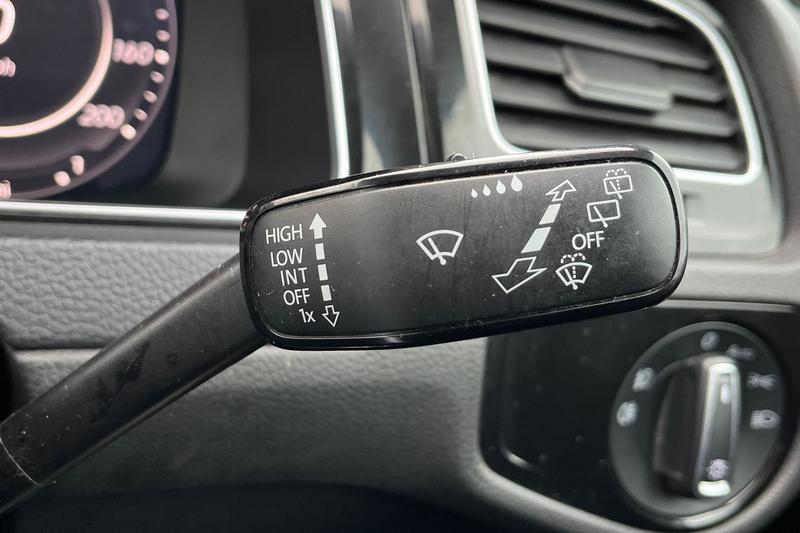 Used Volkswagen Golf 2017 for sale - 76966146: Photo 15