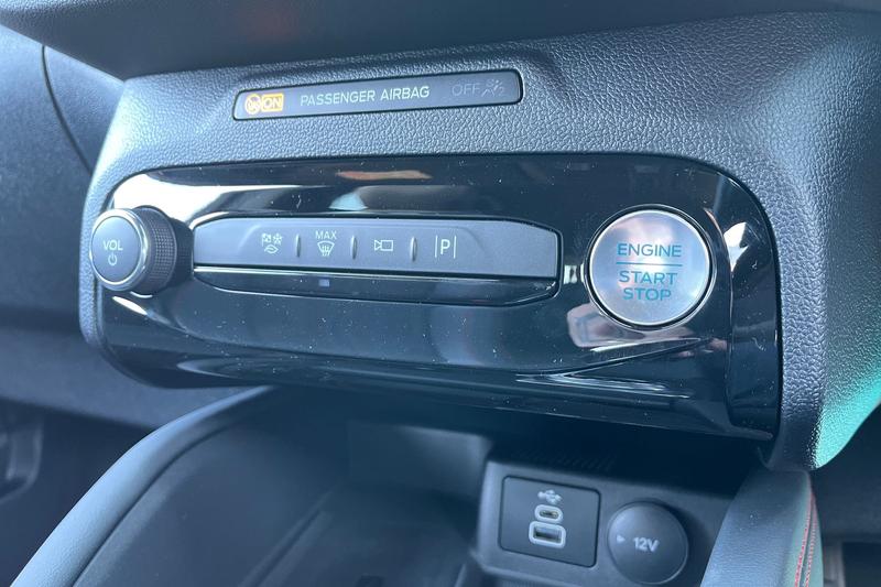 Used Ford Kuga 2025 for sale - 76949079: Photo 30