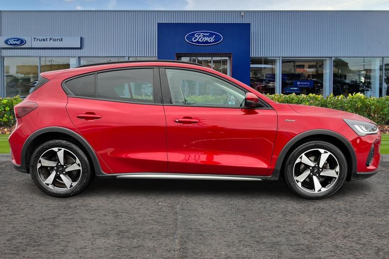 Used Ford Focus 2022 for sale - 76807210: Photo 3