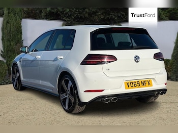 Used Volkswagen Golf 2019 for sale - 76036168: Photo 2