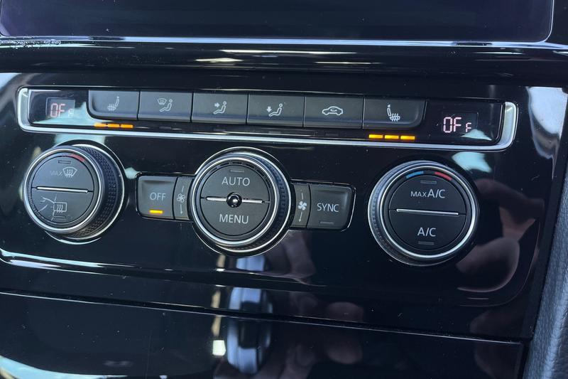 Used Volkswagen Golf 2019 for sale - 76036168: Photo 31
