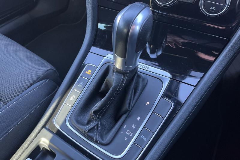 Used Volkswagen Golf 2019 for sale - 76036168: Photo 33