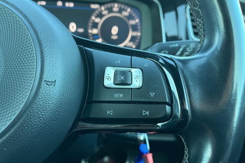 Used Volkswagen Golf 2019 for sale - 76036168: Photo 36