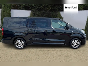 Used Peugeot Traveller 2023 for sale - 79491986: Photo