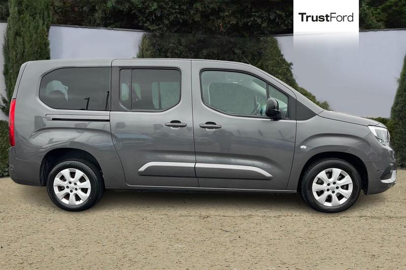 Used Vauxhall Combo Life 2022 for sale - 76452839: Photo 3