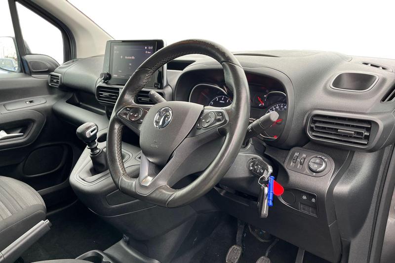 Used Vauxhall Combo Life 2022 for sale - 76452839: Photo 9