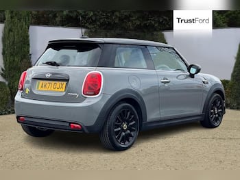 Used MINI Electric Hatch 2021 for sale - 79665011: Photo