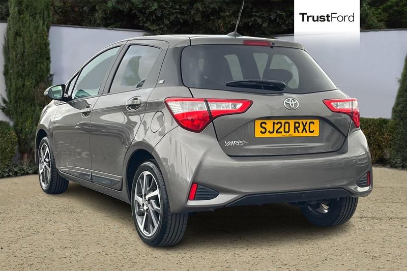 Used Toyota Yaris 2020 for sale - 78015301: Photo 2