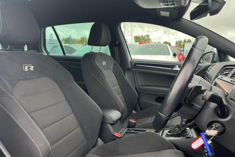 Used Volkswagen Golf 2019 for sale - 75985113: Photo 17
