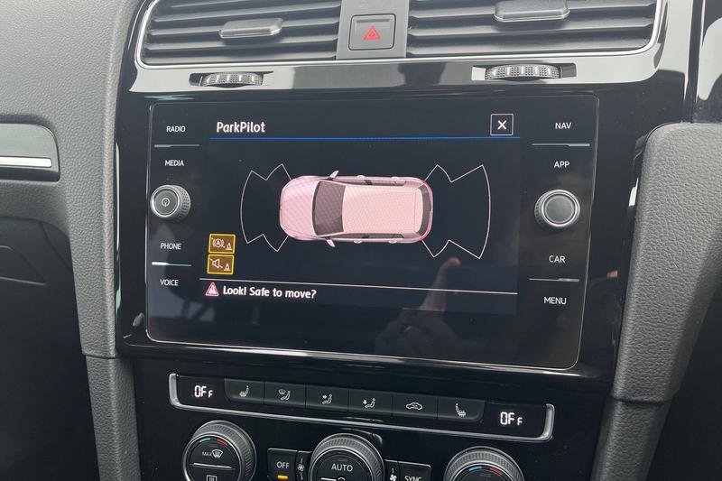 Used Volkswagen Golf 2019 for sale - 75985113: Photo 24