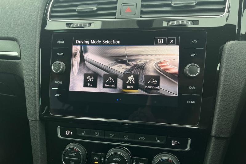 Used Volkswagen Golf 2019 for sale - 75985113: Photo 30