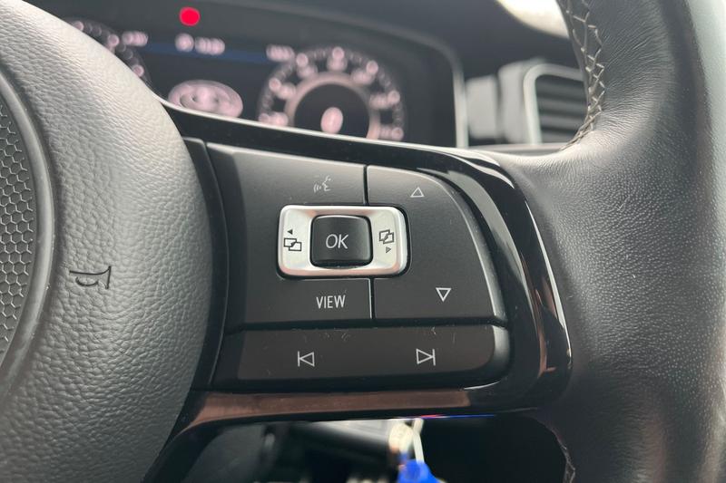 Used Volkswagen Golf 2019 for sale - 75985113: Photo 35