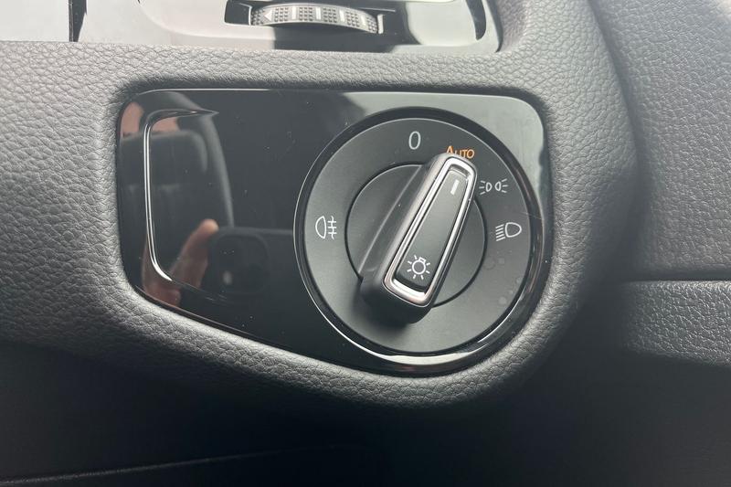 Used Volkswagen Golf 2019 for sale - 75985113: Photo 36
