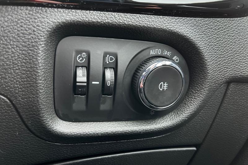 Used Vauxhall Astra 2019 for sale - 77910415: Photo 35