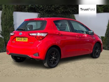 Used Toyota Yaris 2018 for sale - 79802675: Photo