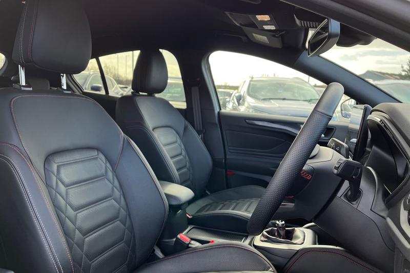 Used Ford Focus 2023 for sale - 78067594: Photo 17