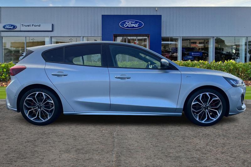 Used Ford Focus 2023 for sale - 78067594: Photo 3