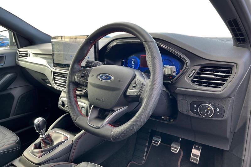 Used Ford Focus 2023 for sale - 78067594: Photo 9