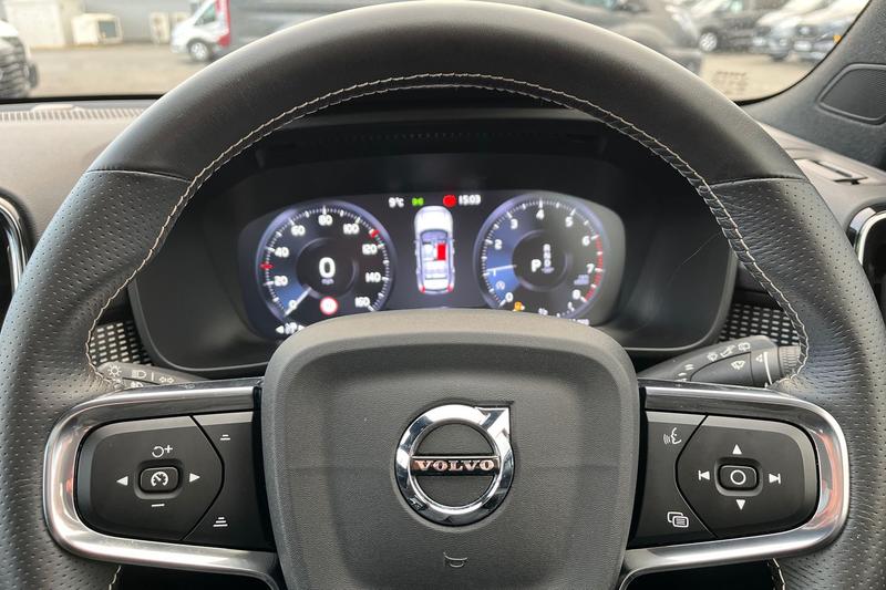 Used Volvo XC40 for sale - 77176434: Photo 12