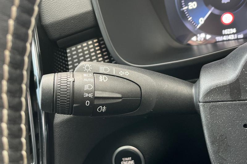 Used Volvo XC40 for sale - 77176434: Photo 14