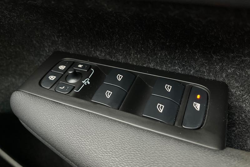 Used Volvo XC40 for sale - 77176434: Photo 16