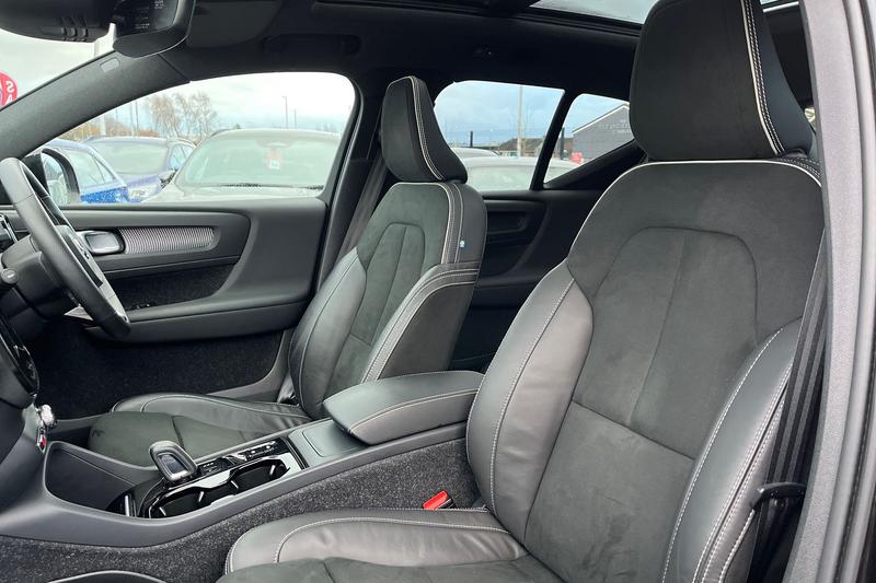 Used Volvo XC40 for sale - 77176434: Photo 19