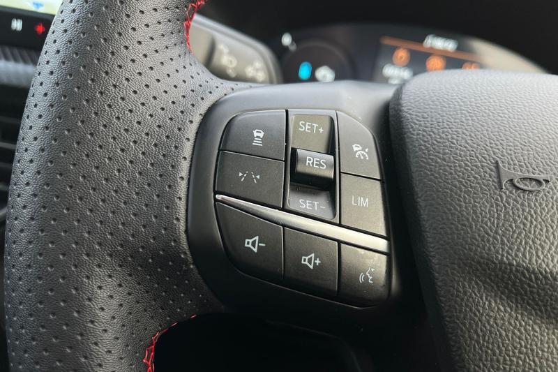 Used Ford Kuga 2025 for sale - 77367759: Photo 35