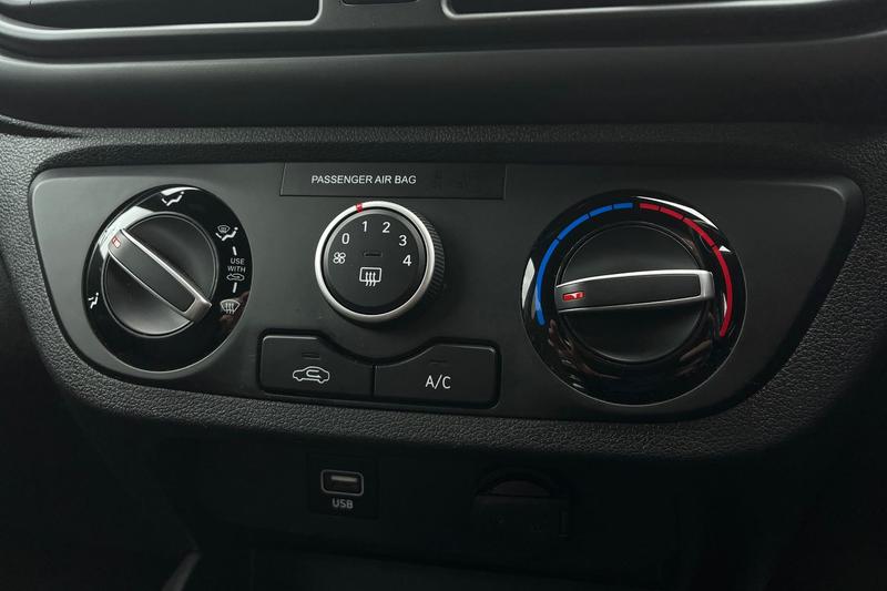 Used Hyundai i10 2021 for sale - 76117628: Photo 29