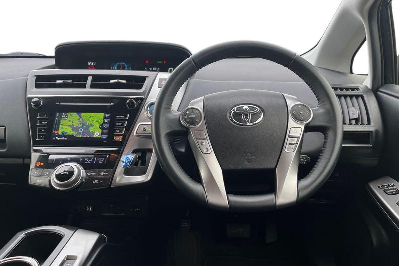 Used Toyota Prius+ 2020 for sale - 76382047: Photo 11