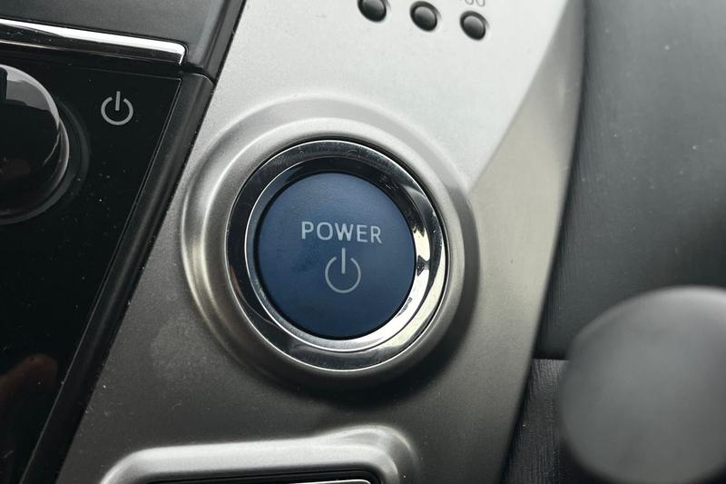 Used Toyota Prius+ 2020 for sale - 76382047: Photo 28