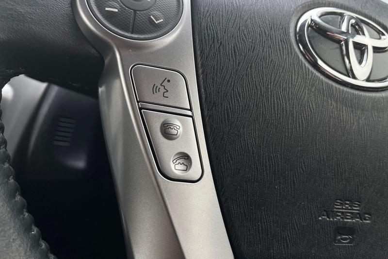 Used Toyota Prius+ 2020 for sale - 76382047: Photo 36
