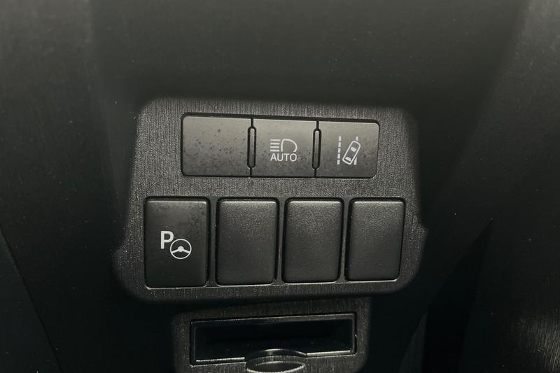 Used Toyota Prius+ 2020 for sale - 76382047: Photo 38