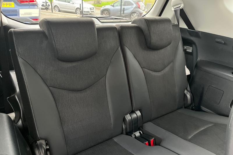 Used Toyota Prius+ 2020 for sale - 76382047: Photo 39