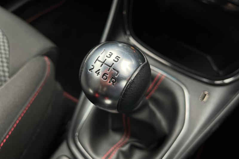 Vehicle 33
