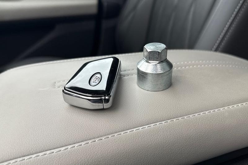 Used Ford Explorer 2024 for sale - 76908811: Photo 22