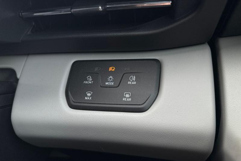 Used Ford Explorer 2024 for sale - 76908811: Photo 34