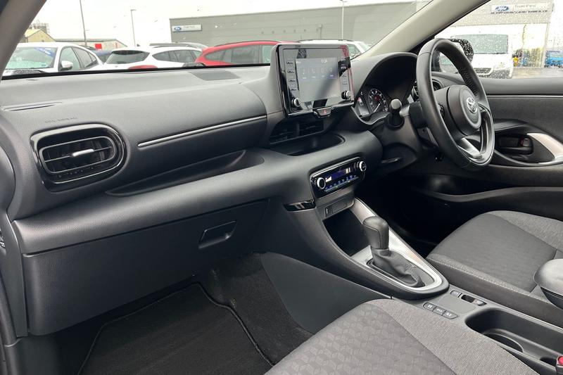 Used Toyota Yaris 2022 for sale - 77138188: Photo 18