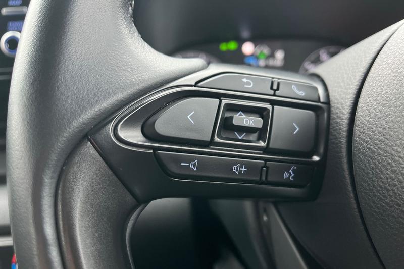 Used Toyota Yaris 2022 for sale - 77138188: Photo 36