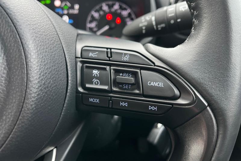 Used Toyota Yaris 2022 for sale - 77138188: Photo 37